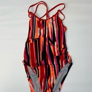 Nike competition girls bathing suit